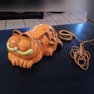 Vintage 1981 Garfield Orange Landline Phone